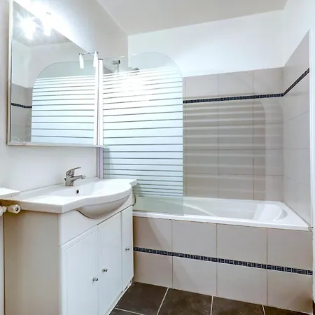 Appartamento Bnbnova - Palais Royal & Louvre - 1br Parigi